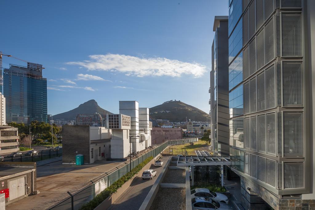 Canal Quays Apartments Cape Town Exterior photo